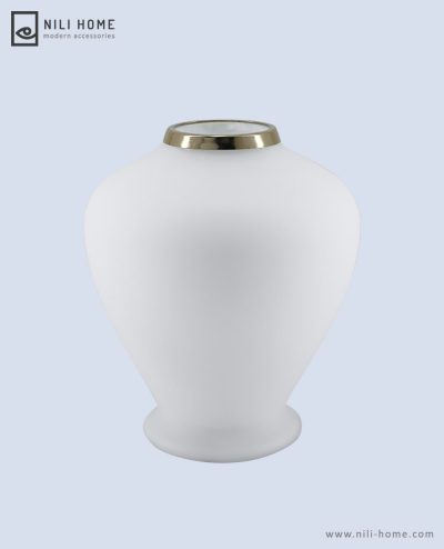 glass pot 01 min | 32 مدل گلدان شیک و دکوری برای پذیرایی مدرن 2024